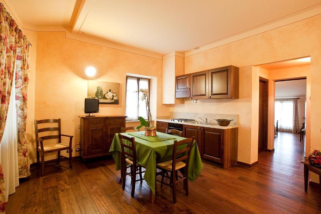 Residenza Palazzo Saloni Aparthotel Montalcino Quarto foto