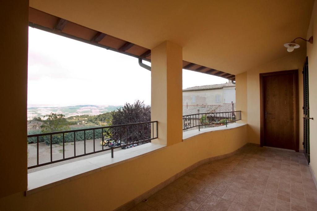 Residenza Palazzo Saloni Aparthotel Montalcino Quarto foto
