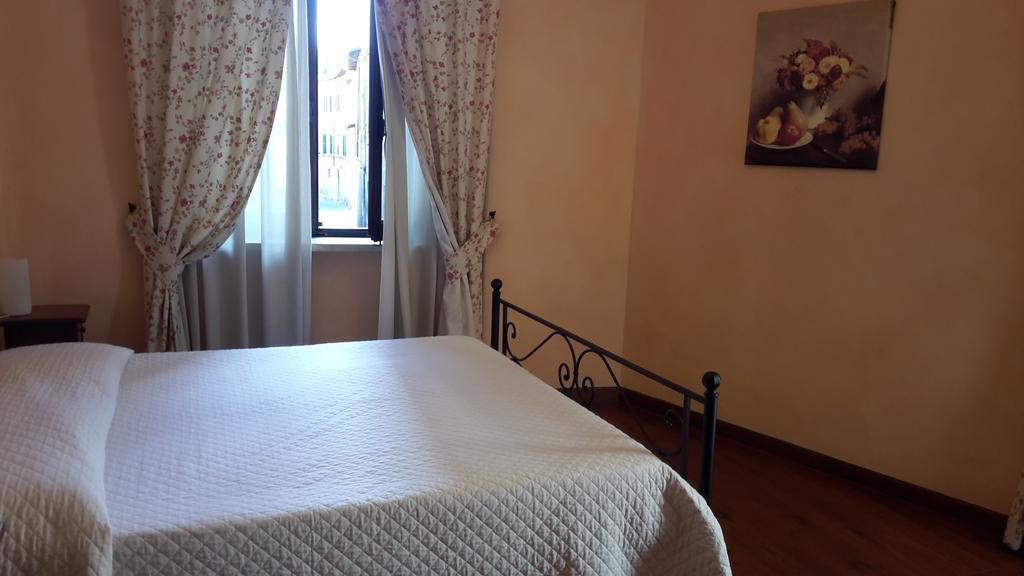Residenza Palazzo Saloni Aparthotel Montalcino Exterior foto