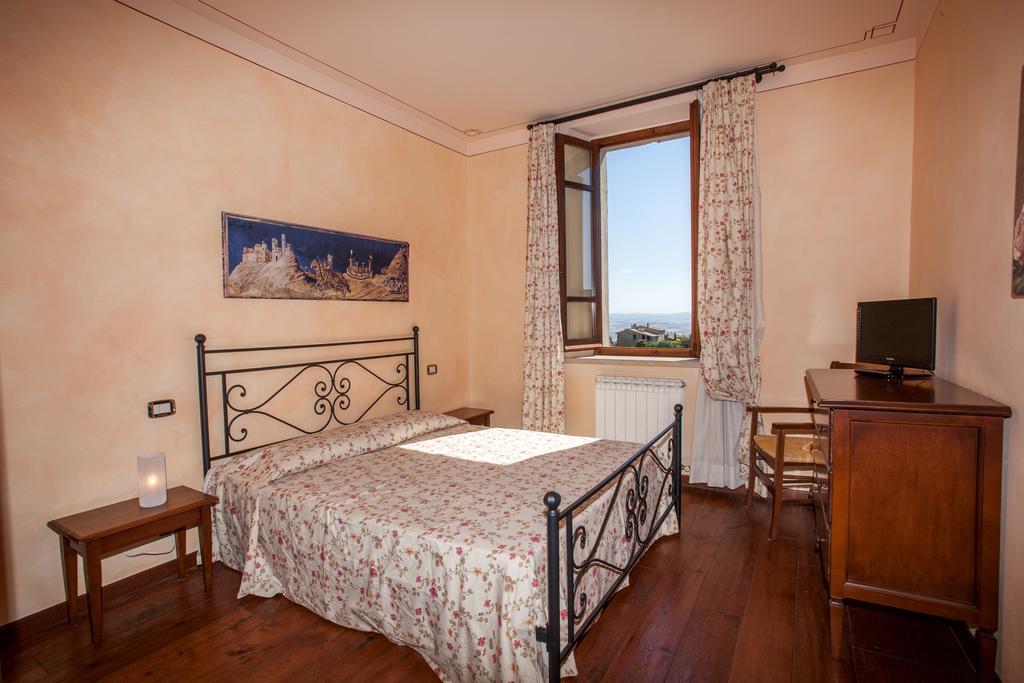 Residenza Palazzo Saloni Aparthotel Montalcino Exterior foto
