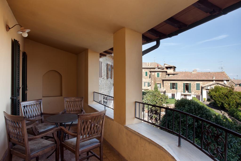 Residenza Palazzo Saloni Aparthotel Montalcino Exterior foto