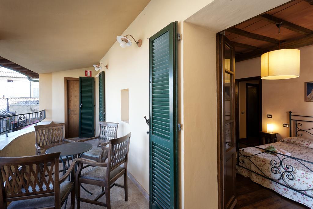 Residenza Palazzo Saloni Aparthotel Montalcino Exterior foto
